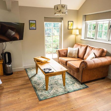 1 Bed Studio In Two Dales Near Matlock & Bakewell ภายนอก รูปภาพ